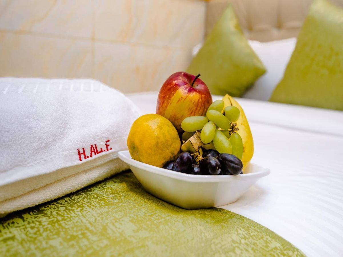 Hotel Al Fatah, Mumbai